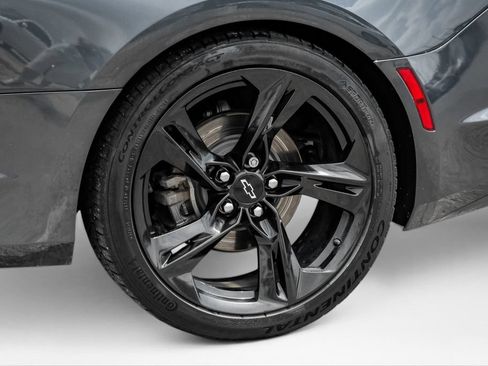 Used 2020 Chevrolet Camaro LT w/ RS Package RWD image 45