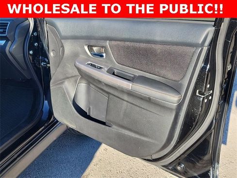 Used 2017 Subaru Crosstrek 2.0i Premium image 17