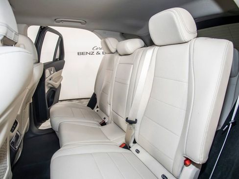 Used 2022 Mercedes-Benz GLE 350 GLE 350 w/ 3rd Row Seat Package image 19