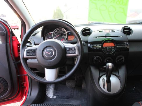Used 2011 MAZDA MAZDA2 Touring image 13