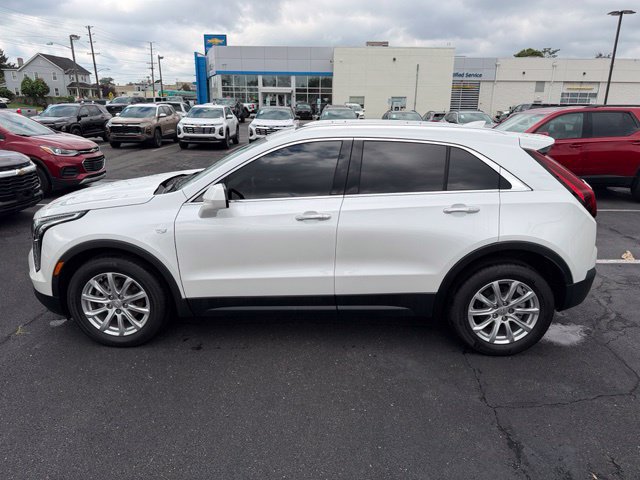 Certified 2023 Cadillac XT4 Luxury w/ Cold Weather Package AWD/4WD image 4