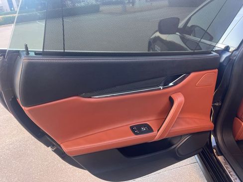 Used 2015 Maserati Quattroporte S Q4 image 15