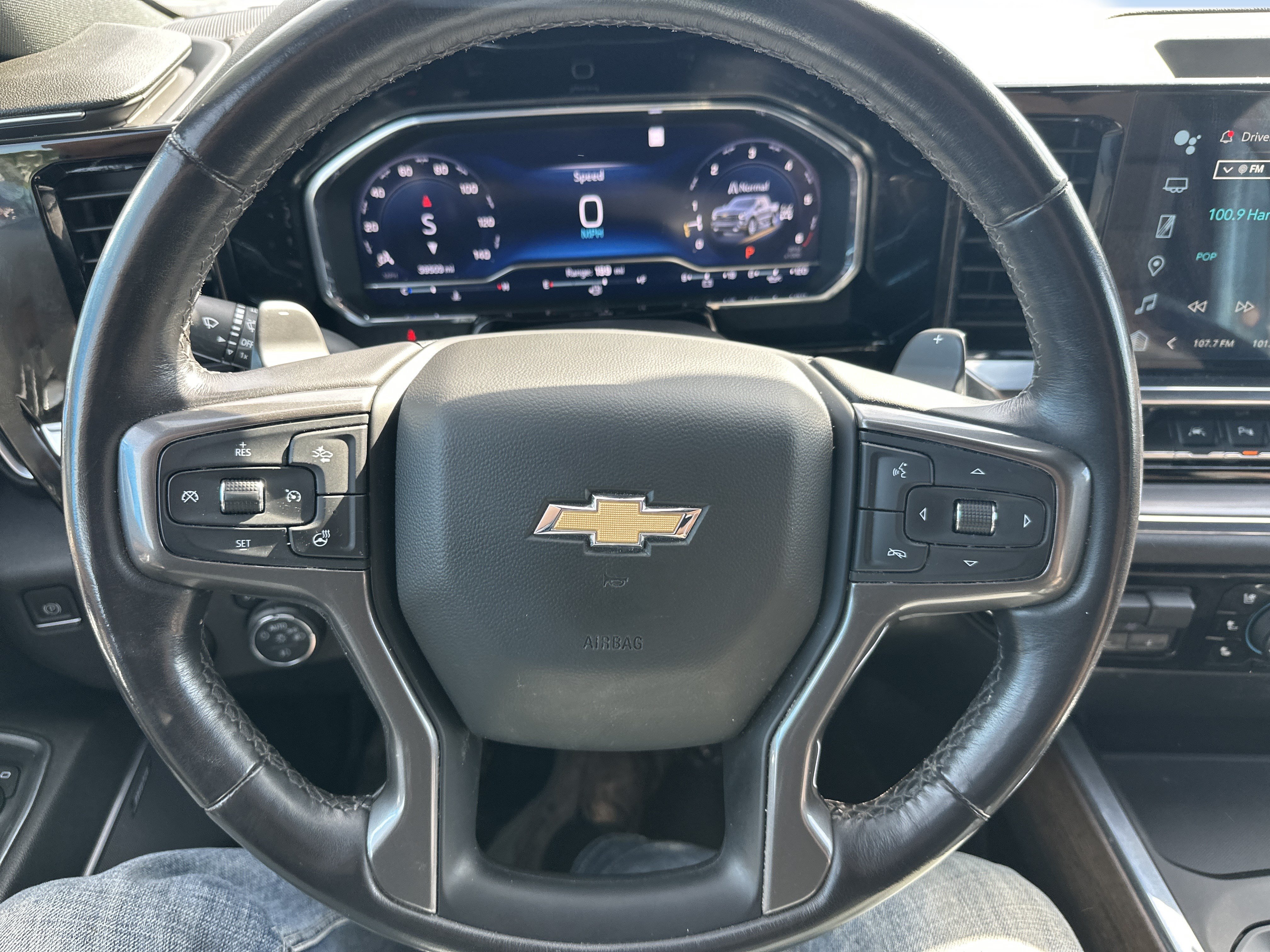 Certified 2023 Chevrolet Silverado 1500 High Country w/ Technology Package AWD/4WD image 16
