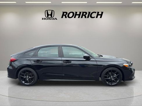 Used 2024 Honda Civic Sport image 5