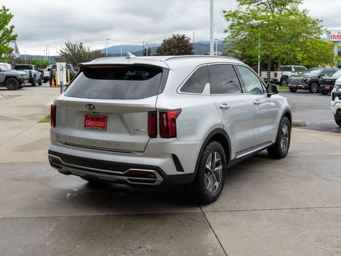 Used 2021 Kia Sorento S FWD image 7