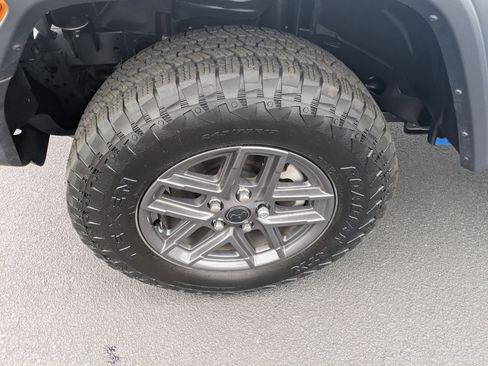 Certified 2024 Jeep Wrangler Sport S image 9