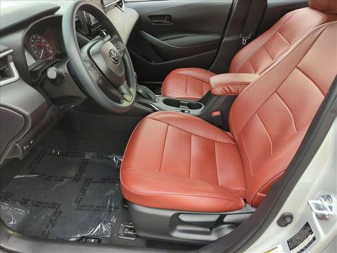 Used 2025 Toyota Corolla LE FWD image 15
