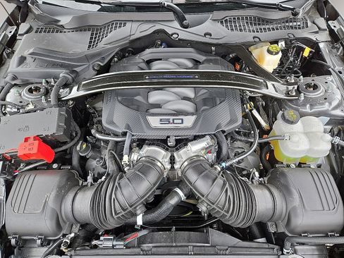 Used 2025 Ford Mustang Dark Horse RWD image 14
