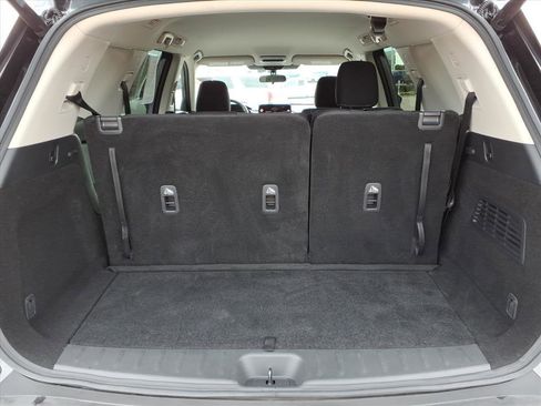 Used 2025 Nissan Pathfinder SV image 7