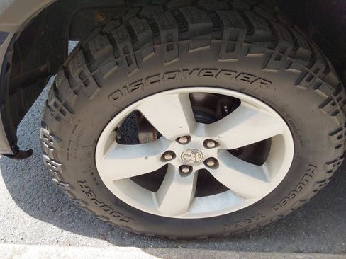 Used 2013 RAM 1500 Express AWD/4WD image 11