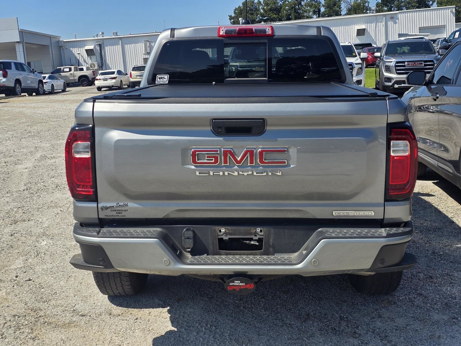 Used 2025 GMC Canyon Elevation AWD/4WD image 3