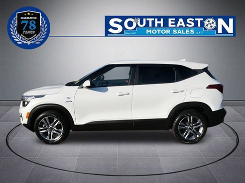 Used 2021 Kia Seltos LX image 7