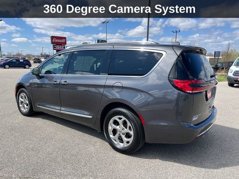 Used 2021 Chrysler Pacifica Limited w/ Premium & Safety Sphere Group AWD/4WD image 3