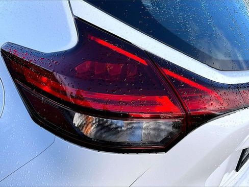 Used 2024 Nissan Kicks SV image 29