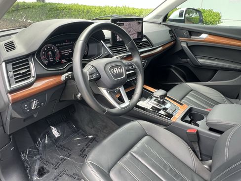 Used 2023 Audi Q5 2.0T Premium Plus w/ Premium Plus Package AWD/4WD image 17