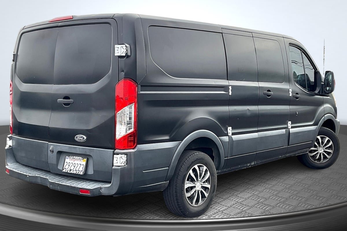 Used 2016 Ford Transit 250 130 Low Roof w/ Exterior Upgrade Package RWD image 13