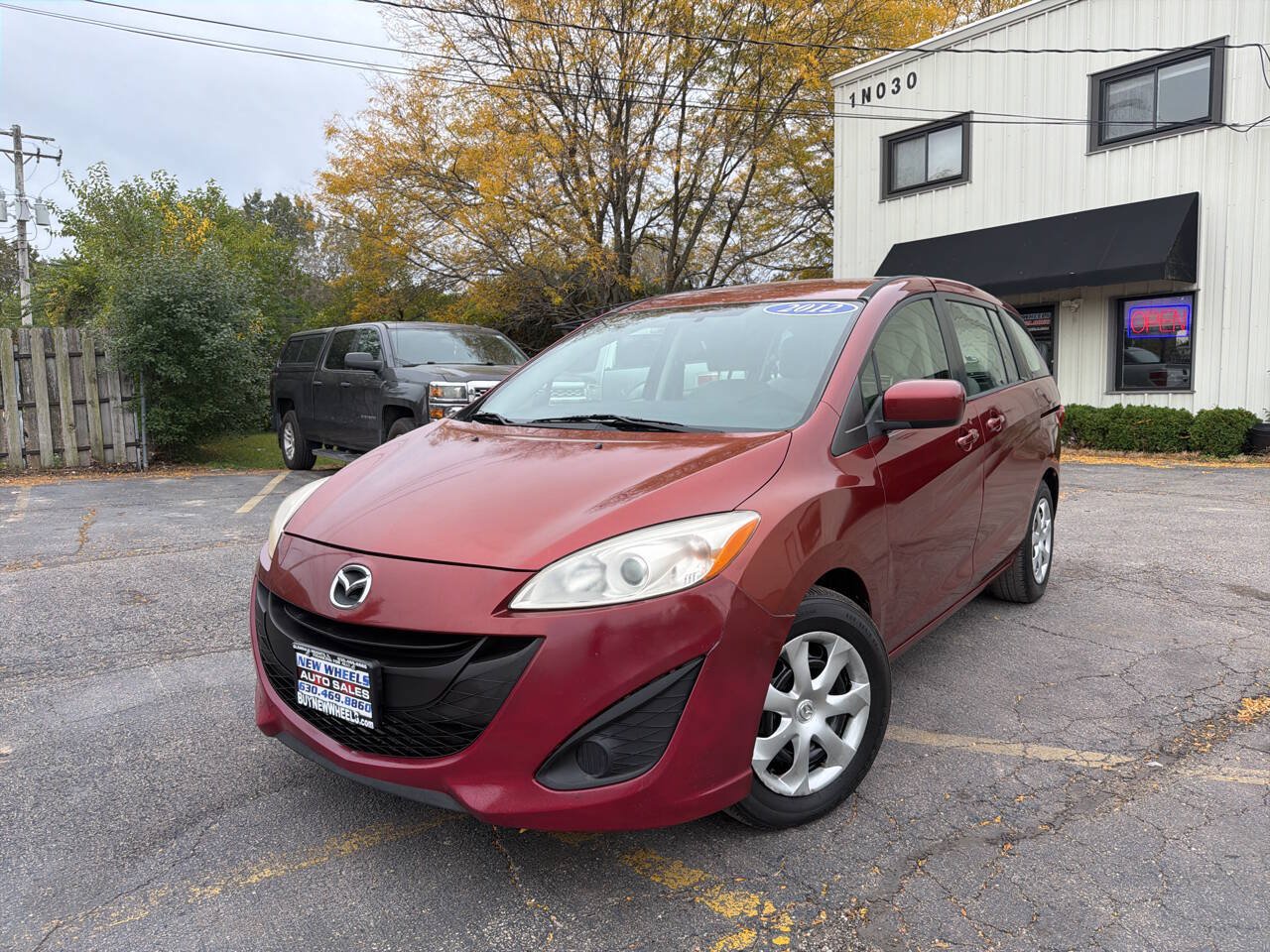 Used 2012 MAZDA MAZDA5 Sport FWD image 1