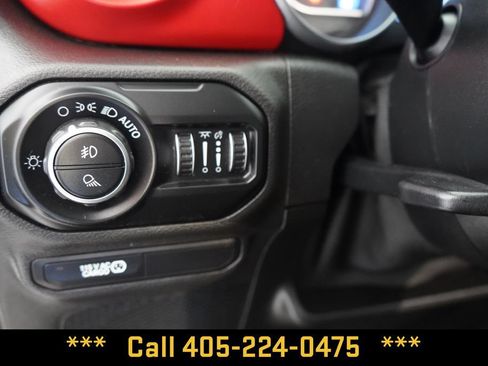 Used 2020 Jeep Gladiator Rubicon AWD/4WD image 28