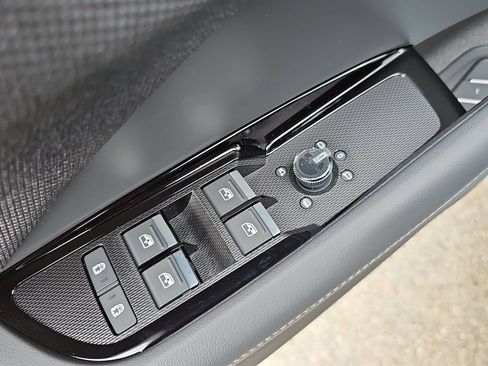 New 2026 Audi Q3 quattro 2.0T AWD/4WD image 30