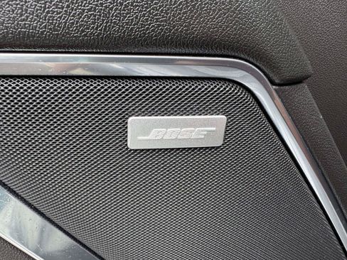 Used 2024 GMC Sierra 1500 SLT w/ SLT Premium Plus Package AWD/4WD image 33