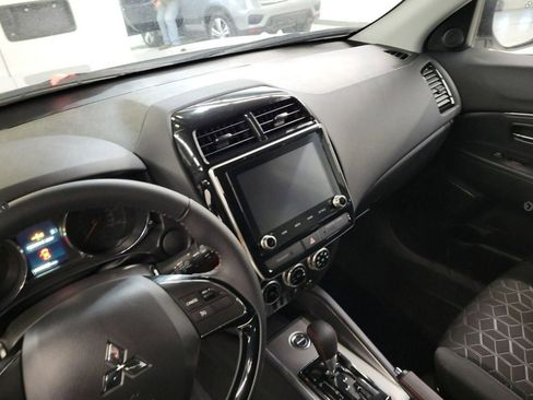 Used 2025 Mitsubishi Outlander Sport AWD image 9