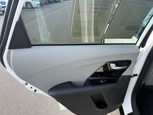 Certified 2022 Kia Niro EX Premium image 23