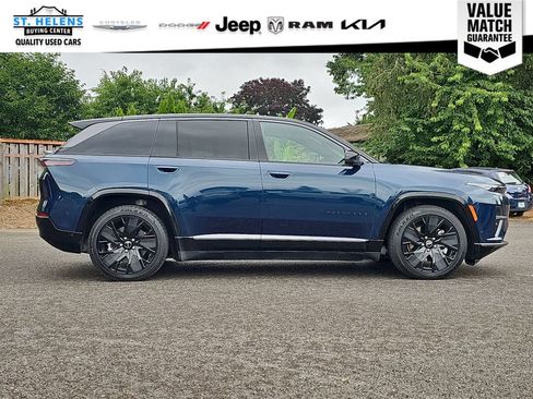 Used 2024 Jeep Wagoneer Launch Edition AWD/4WD image 8