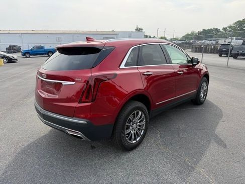 Used 2021 Cadillac XT5 Premium Luxury FWD image 4