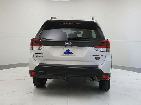 Used 2022 Subaru Forester Wilderness image 7