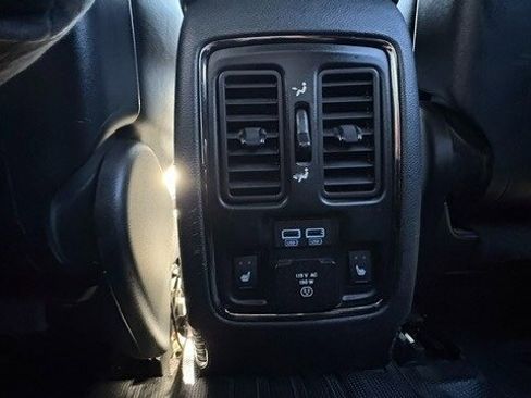 Used 2018 Dodge Durango SRT w/ SRT Interior Appearance Group image 41