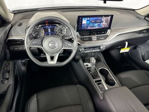 New 2026 Nissan Altima 2.5 SV w/ SV Special Edition Package AWD/4WD image 19