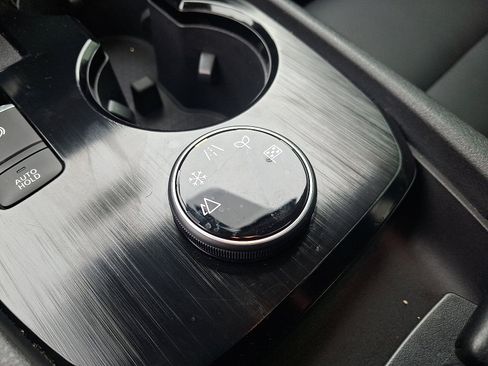 Certified 2023 Nissan Rogue SV w/ SV Premium Package image 23