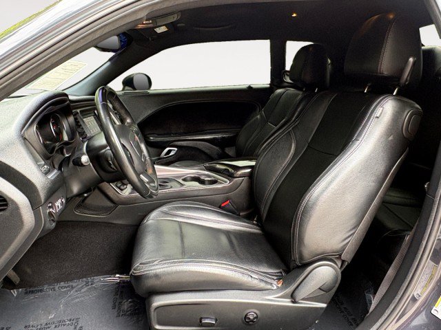 Used 2019 Dodge Challenger SXT RWD image 8