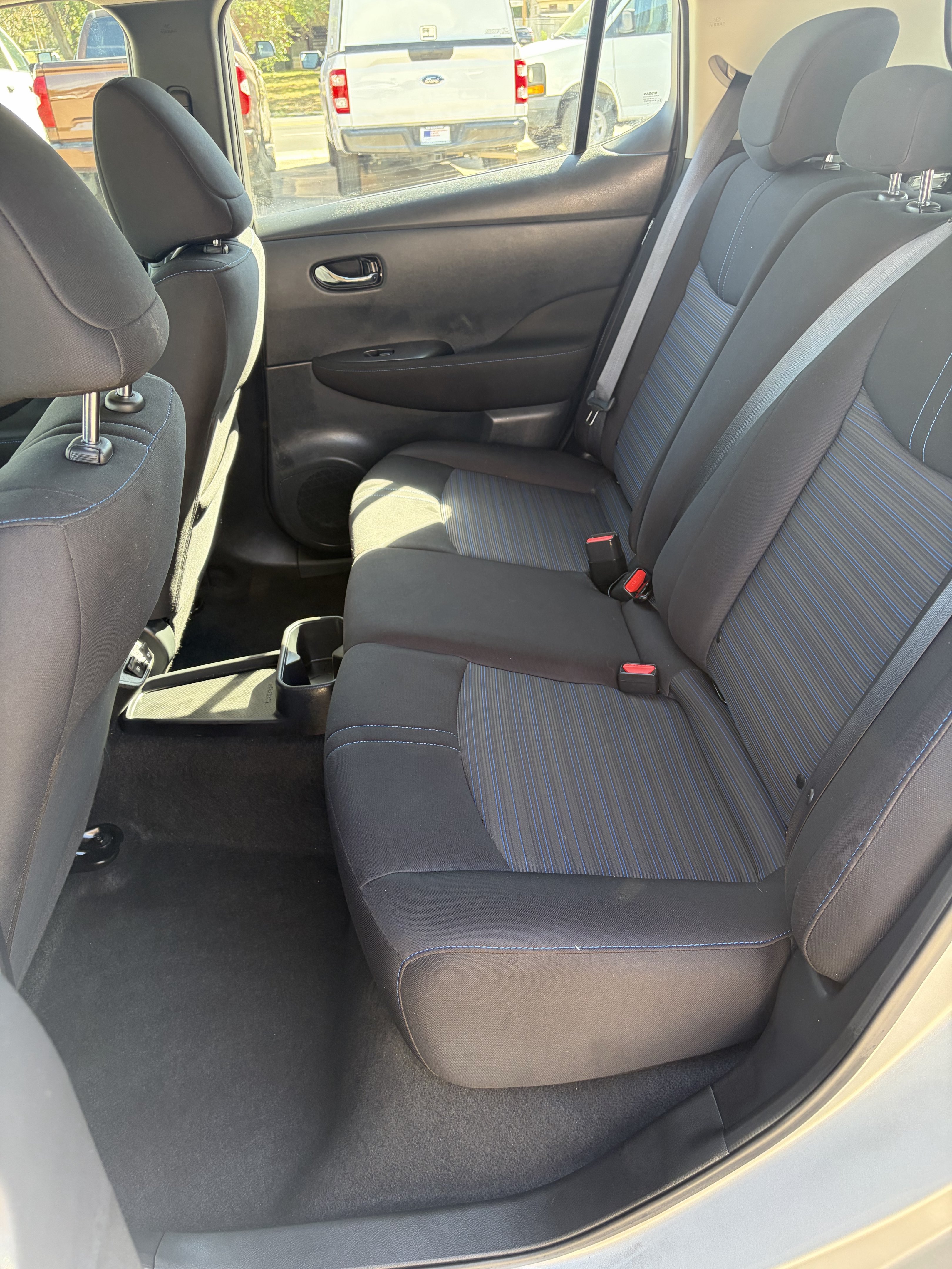 Used 2025 Nissan Leaf S FWD image 18