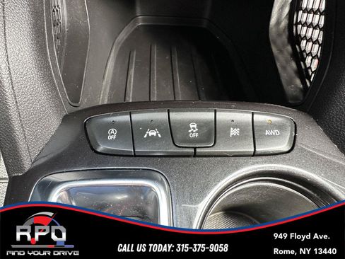 Used 2023 Chevrolet TrailBlazer RS w/ Convenience Package AWD/4WD image 27
