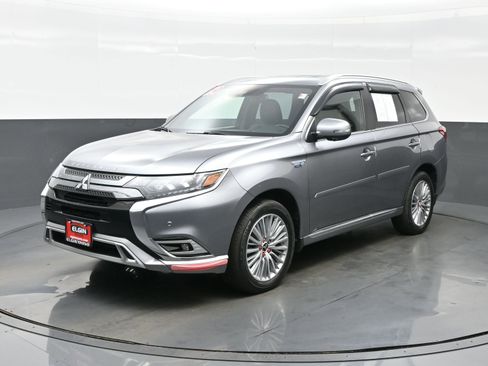 Used 2019 Mitsubishi Outlander GT image 2