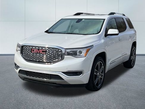 Used 2017 GMC Acadia Denali w/ Technology Package AWD/4WD image 11