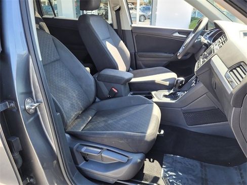 Used 2021 Volkswagen Tiguan S image 12