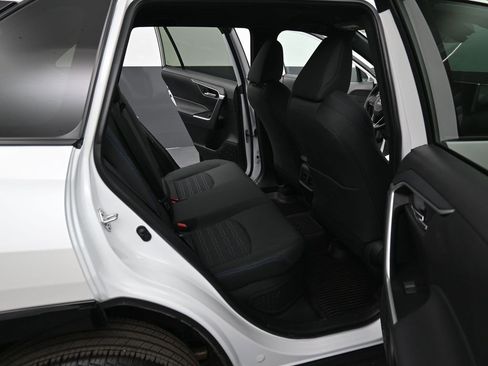 Certified 2025 Toyota RAV4 SE image 30