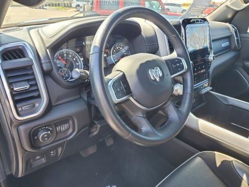 Used 2023 RAM 1500 Laramie AWD/4WD image 9