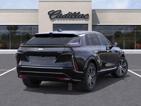 New 2025 Cadillac Lyriq Luxury image 25