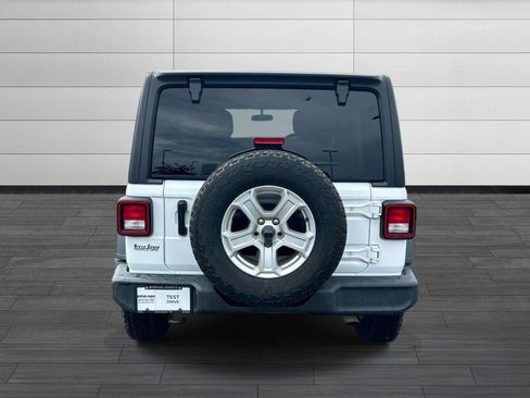 Used 2021 Jeep Wrangler Unlimited Sport w/ Cold Weather Group AWD/4WD image 5