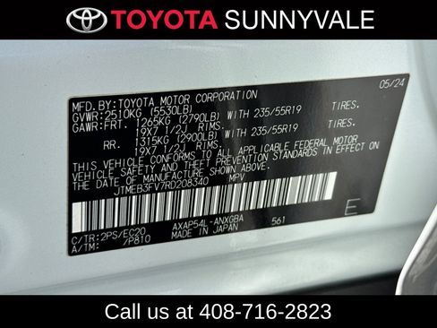Used 2024 Toyota RAV4 XSE w/ Weather Package AWD/4WD image 31