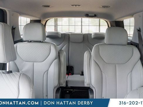 Used 2024 Hyundai Palisade SEL FWD image 23