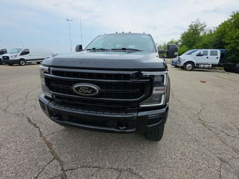 Used 2020 Ford F350 Lariat w/ Tremor Off-Road Package AWD/4WD image 3