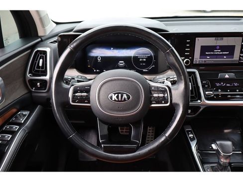 Used 2021 Kia Sorento SX Prestige image 10