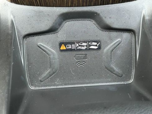 Used 2019 GMC Canyon Denali image 30