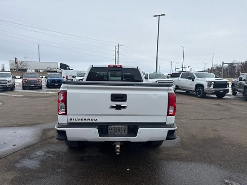 Used 2018 Chevrolet Silverado 1500 LTZ Z71 w/ Redline Edition image 4