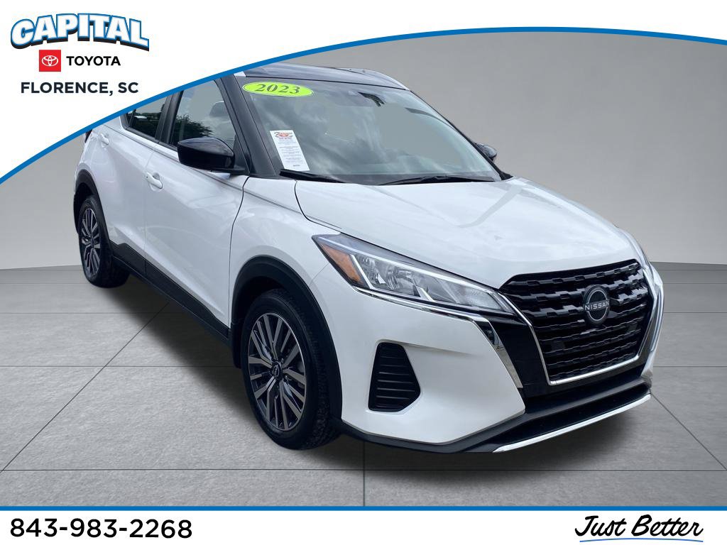 Used 2023 Nissan Kicks SV FWD image 1