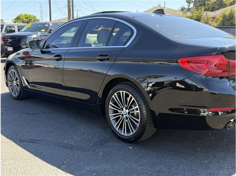 Used 2020 BMW 530i w/ Premium Package RWD image 47